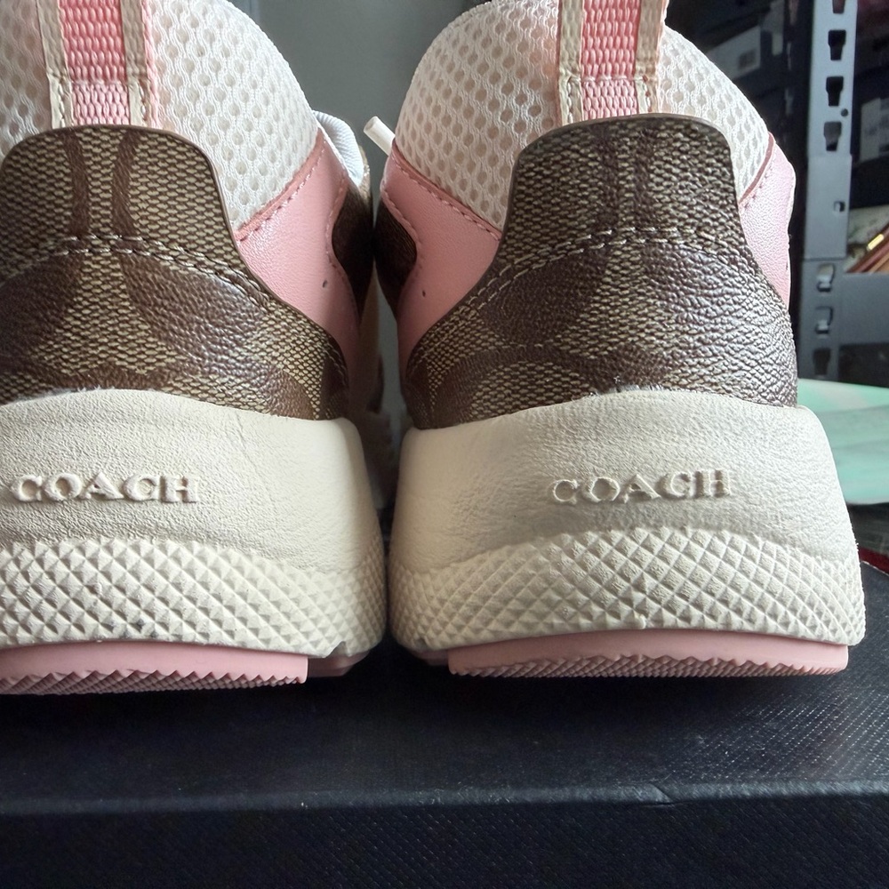 Coach C275 SIG TECH Runner Pink and Khaki Athletic Shoes - Picture 9 of 12